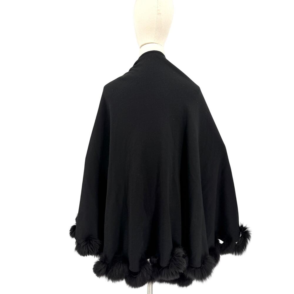 Caruana Black Heavy Knit Genuine Fur Trim Elegant Outerwear Cape Ruana - Picture 5 of 7